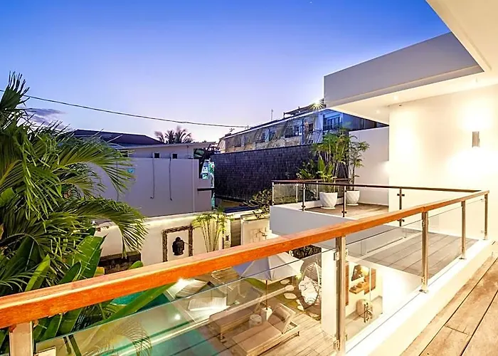 ホテル Incredible 4br 5 Mins Walk To The 4*