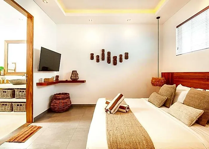ホテル Incredible 4br 5 Mins Walk To The